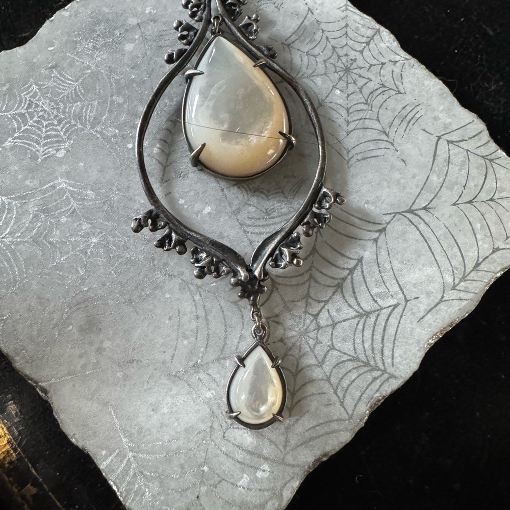 Jewel of the Lethe mother of pearl necklace